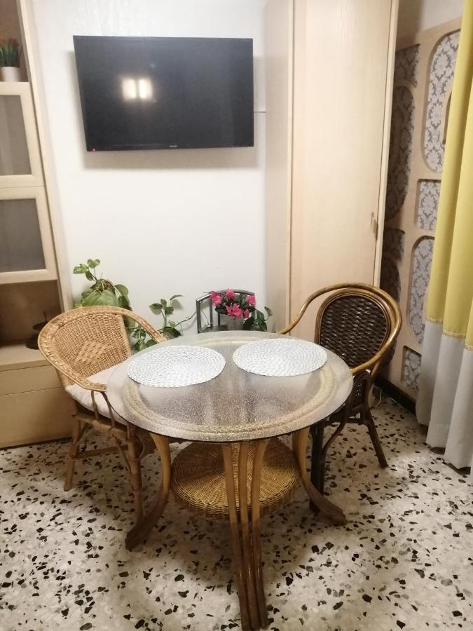 Magnifique Studio Non Fumeur Pres De La Gare Béziers Eksteriør bilde
